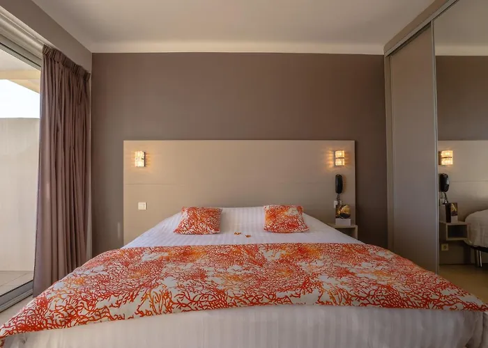 Le Grand Pavois לה לבאנדו