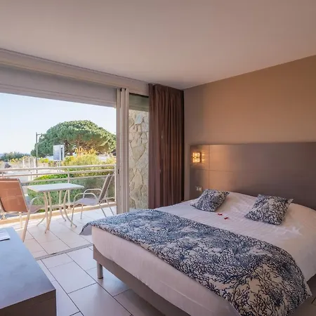 格朗帕瓦大酒店 3*