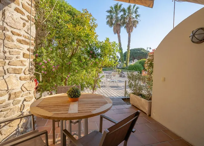 Hotel Le Grand Pavois 3*