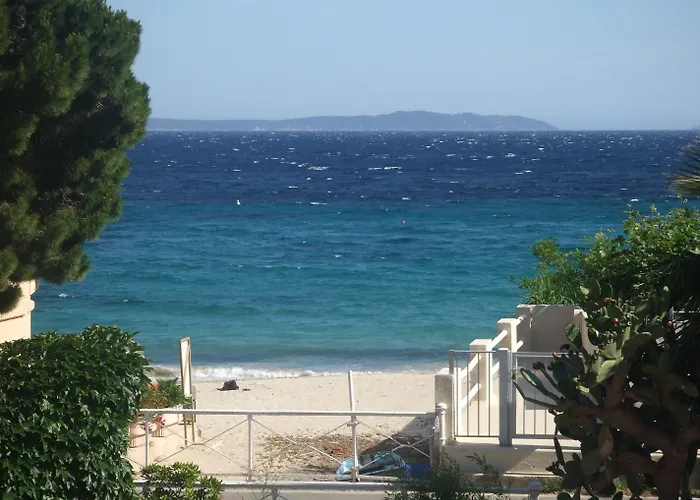 Hotel Le Grand Pavois 3*