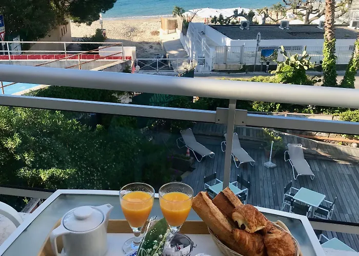 Le Grand Pavois Hotel Le Lavandou