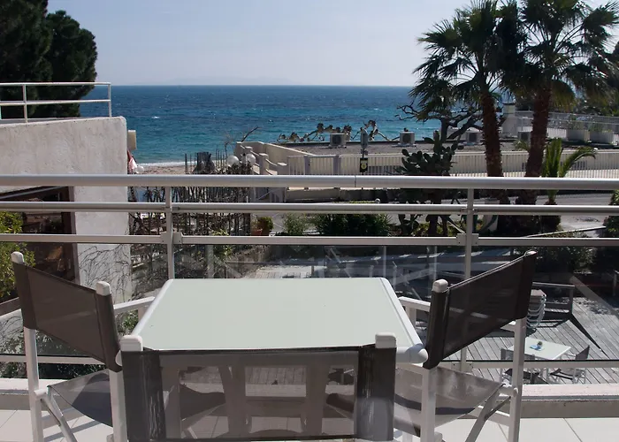 Le Grand Pavois Hotel 3*